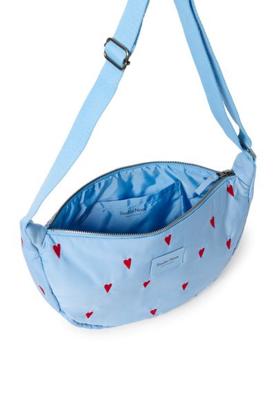 Sac banane adulte Puffy bleu clair à cœurs