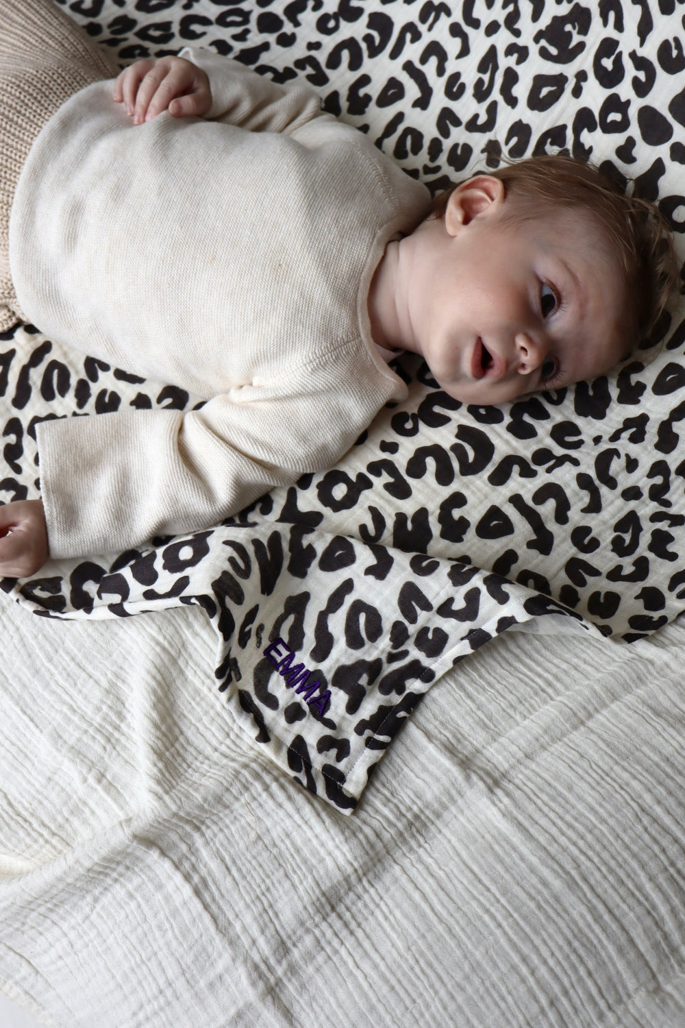 Swaddle Print Medium | Holy Cow