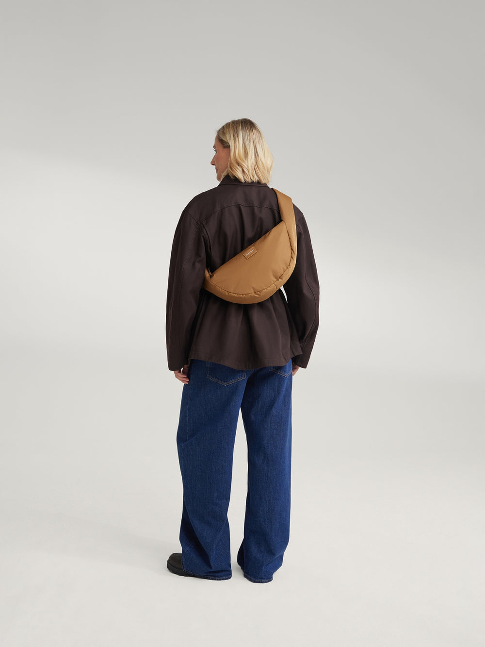 Technical Puffy Mini Cross Body Bag | Brown
