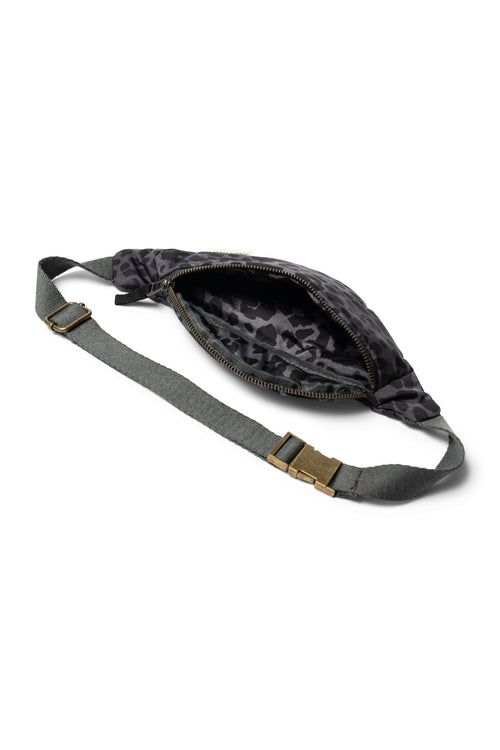 Puffy Mini Fanny Pack | Leopard