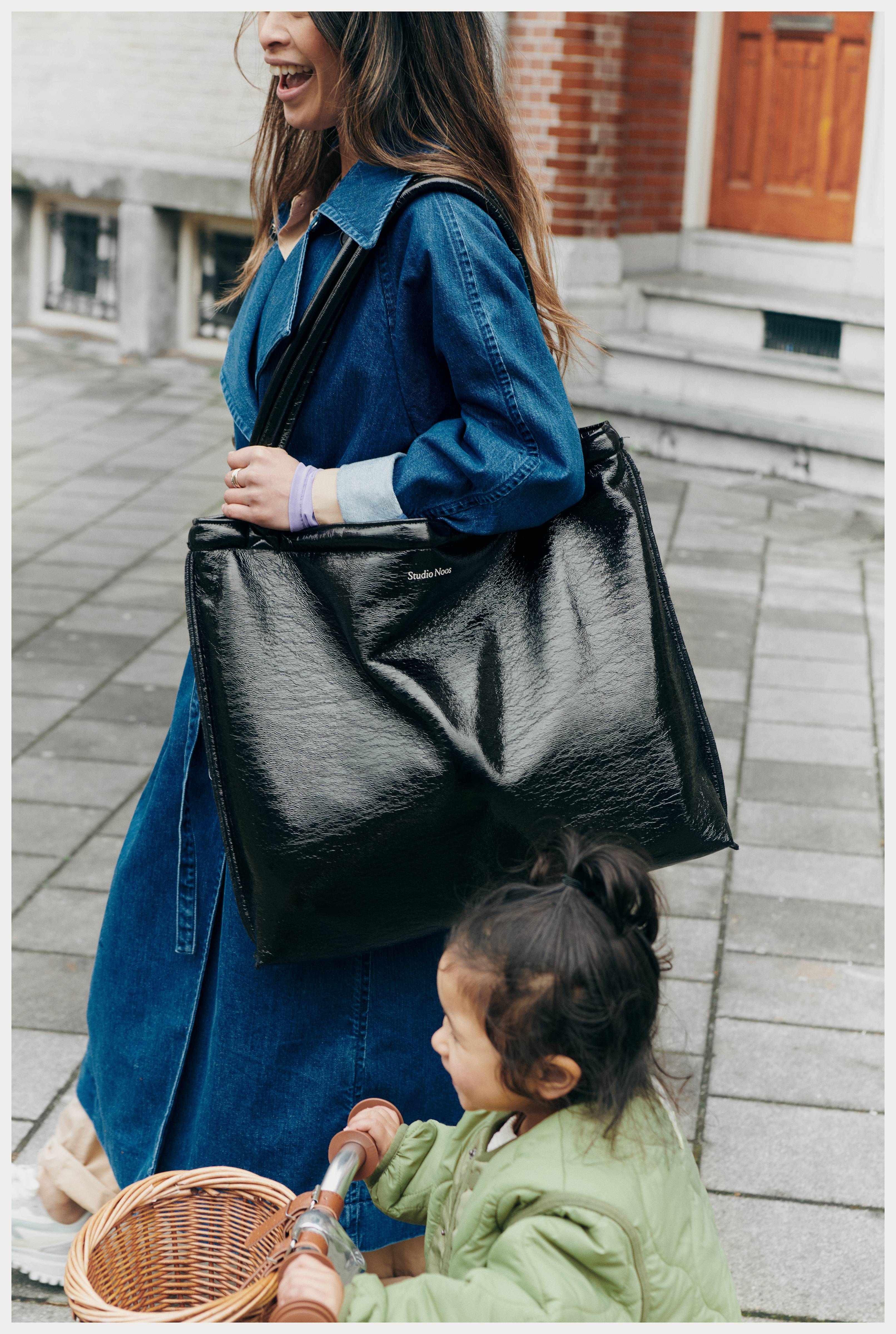 Teddy Mom Bag | Black Lacquer