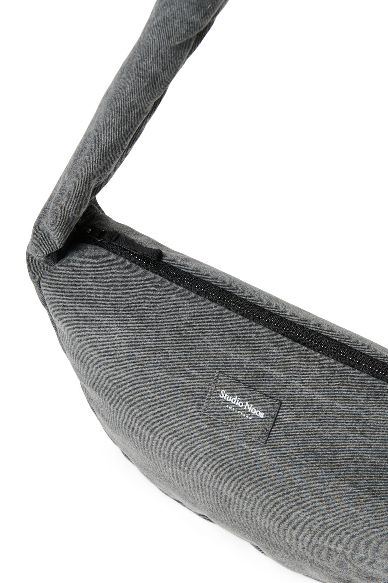 Mini sac à bandoulière en denim gris