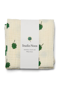  White Clover Swaddle Print Medium 