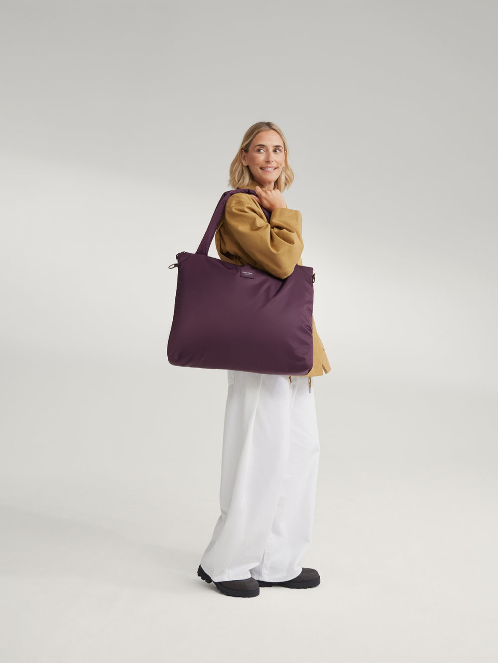 Technical Puffy Diaper Bag | Burgundy