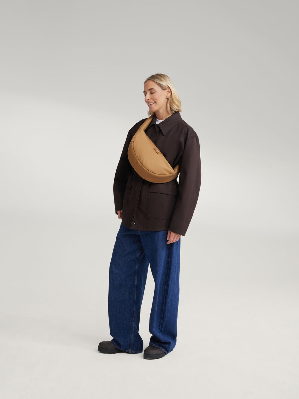 Technical Puffy Mini Cross Body Bag | Brown