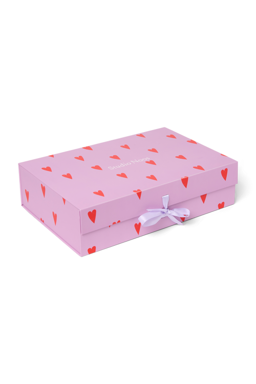 Gift Box M Fantasy | Purple Hearts