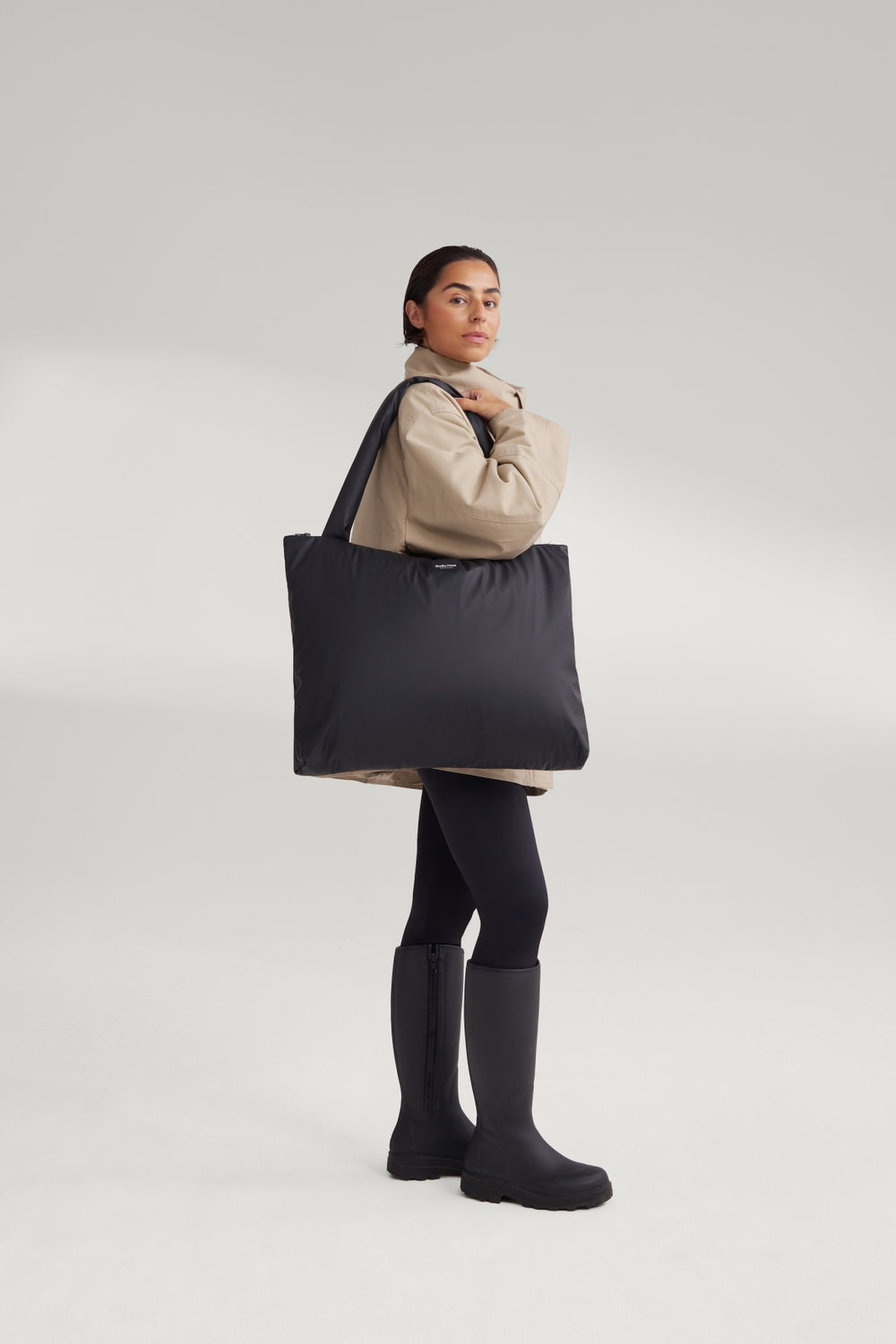 Rain Puffy Mom Bag | Schwarz