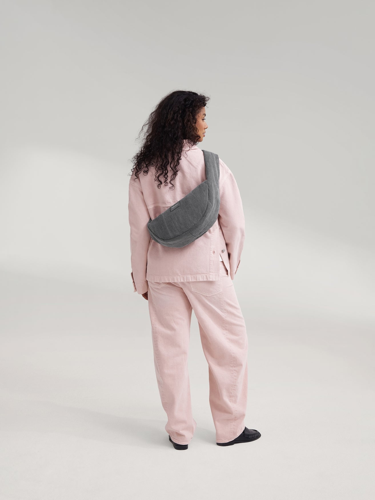 Graue Denim Mini-Umhängetasche